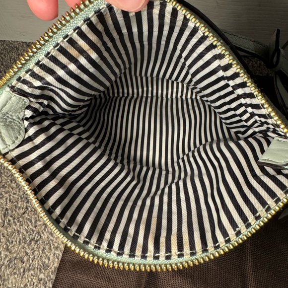 Kate Spade Cobble Hill Mini Carson Leather Crossbody Bag - Picture 11 of 14